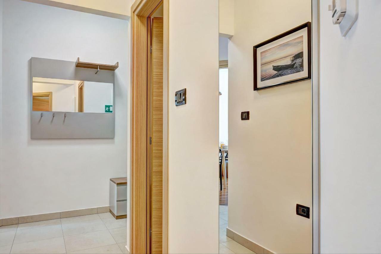 Pr Apartment Fazana Exterior photo